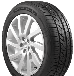 NT421Q tire picture - right view